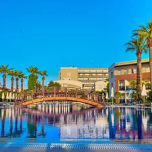 Palm Wings Kusadasi Beach Resort&spa Отель