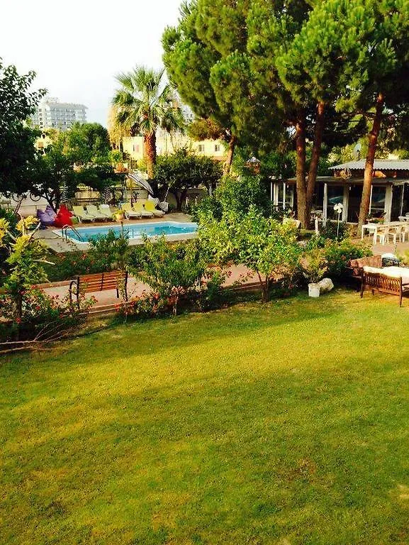 Privatunterkunft Mursel Pension Garden Hotel Kusadası